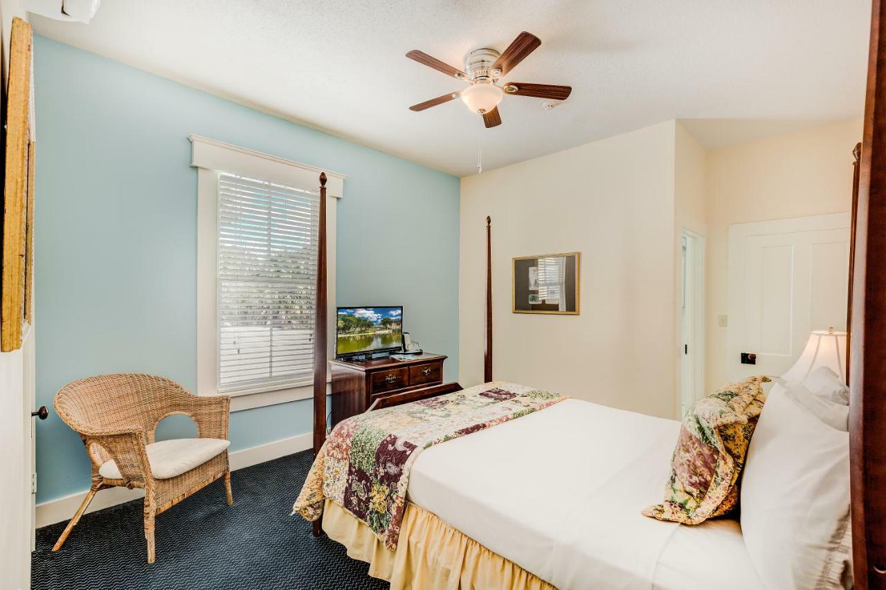 Lakeside Inn On Lake Dora Mount Dora Eksteriør billede